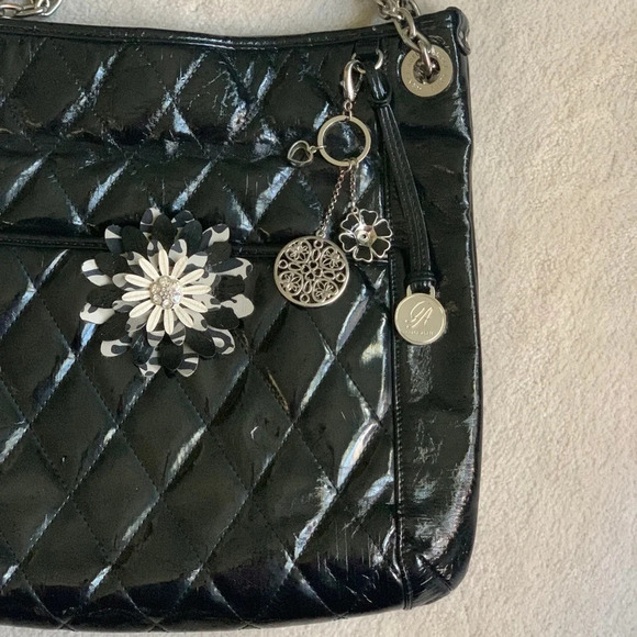 GRACE Handbag Adele Zebra Floral Bag in black - Picture 2 of 16